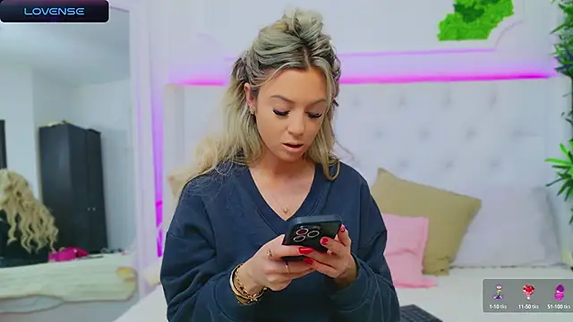 AriannaSins online show from 4, 1, 2025