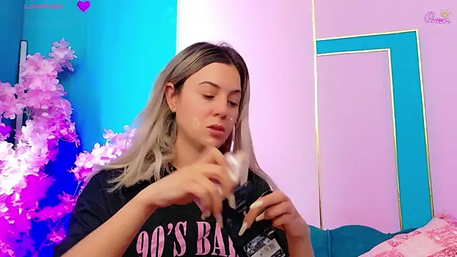 AriannaSins online show from 14, 7, 2026