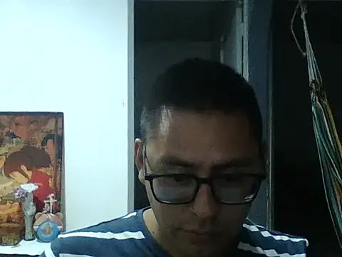 Snapshot of DariusNoir chatting on 17, 10, 2025 DariusNoir online show from 17, 10, 2025