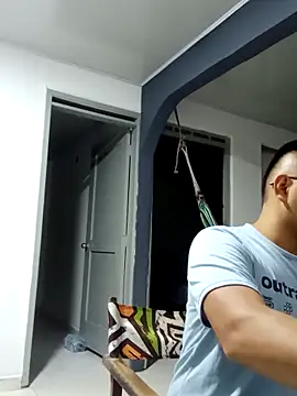 Snapshot of DariusNoir chatting on 21, 10, 2025 DariusNoir online show from 21, 10, 2025