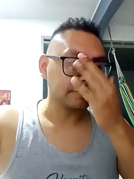 Snapshot of DariusNoir chatting on 22, 10, 2025 DariusNoir online show from 22, 10, 2025