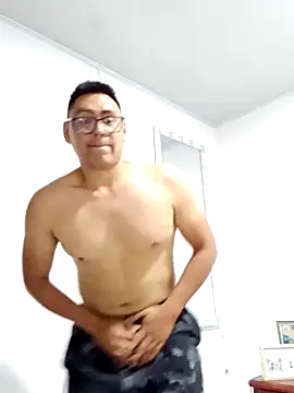 Snapshot of DariusNoir chatting on 30, 10, 2025 DariusNoir online show from 30, 10, 2025