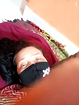 Snapshot of Moyna_1 chatting on 30, 10, 2025 Moyna 1 online show from 30, 10, 2025