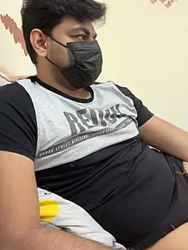 Handsome8677 online show from 19, 1, 2026