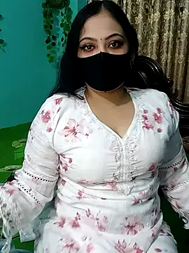 Snapshot of Porimoni22 chatting on 8, 4, 2026 Porimoni22 online show from 8, 4, 2026