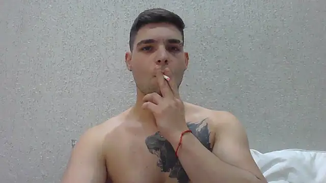Zure-xxx online show from 24, 6, 2026