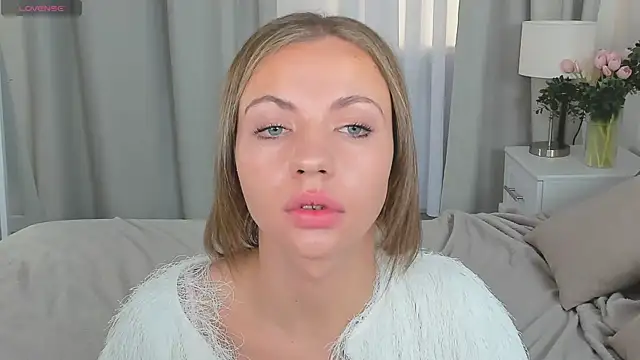 Snapshot of Keit_princess chatting on 14, 11, 2025 Keit princess online show from 14, 11, 2025