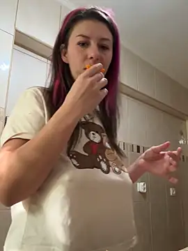 CrazyInTwo online show from 19, 10, 2025