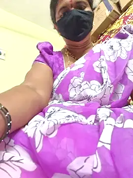 Snapshot of hot-telugu-queen chatting on 24, 10, 2025 hot-telugu-queen online show from 24, 10, 2025