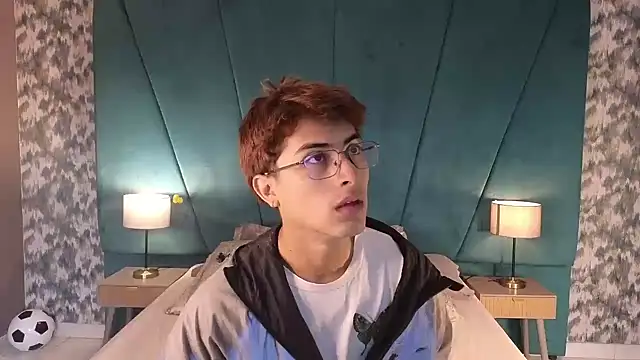 Aaron Eze online show from 12, 7, 2026