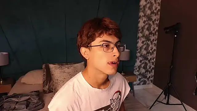 Aaron Eze online show from 16, 7, 2026