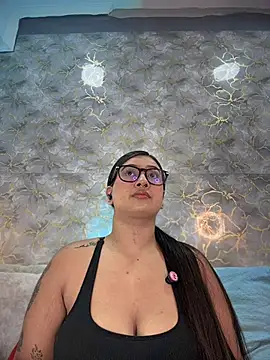 lilithst  online show from 11, 7, 2026