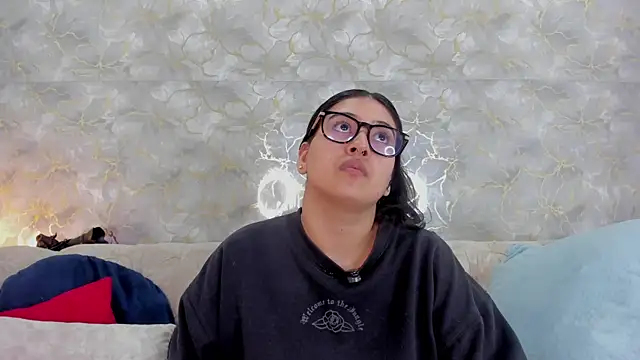 lilithst  online show from 1, 8, 2026