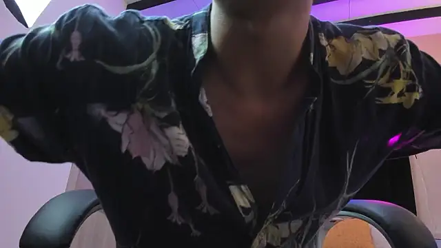 Xavier Fox    online show from 19, 3, 2026