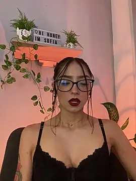 Im sofiaaa online show from 2, 5, 2026