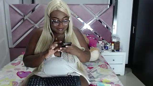 Antonellabigass online show from 22, 10, 2025