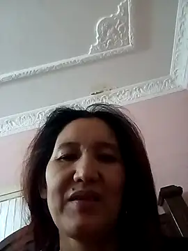 Bigtitsass81 online show from 2, 11, 2025