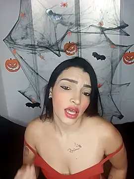 nicole-roman online show from 24, 10, 2025