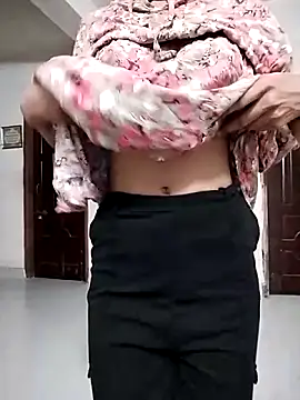 Snapshot of Ratri-Biswas chatting on 6, 11, 2025 Ratri-Biswas online show from 6, 11, 2025