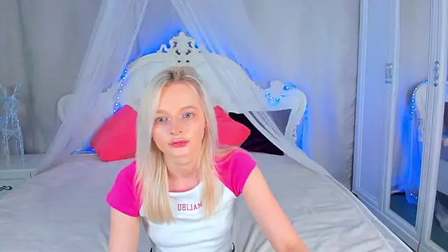 Snapshot of AlessaKiss chatting on 22, 6, 2026 AlessaKiss online show from 22, 6, 2026