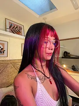Emma duff online show from 7, 8, 2026