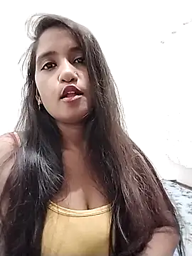 Snapshot of Beauty_maya chatting on 18, 10, 2025 Beauty maya online show from 18, 10, 2025