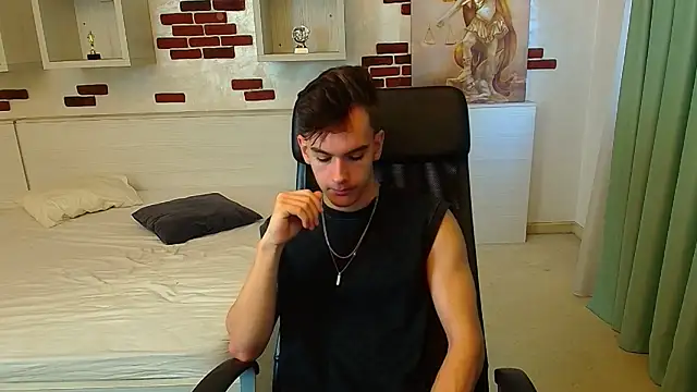 Snapshot of BradyFlint chatting on 22, 10, 2025 BradyFlint online show from 22, 10, 2025