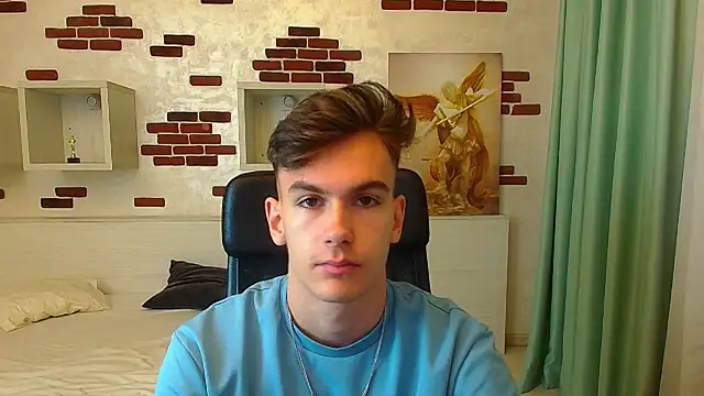 Snapshot of BradyFlint chatting on 10, 11, 2025 BradyFlint online show from 10, 11, 2025