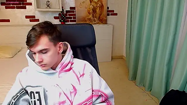 Snapshot of BradyFlint chatting on 1, 2, 2026 BradyFlint online show from 1, 2, 2026