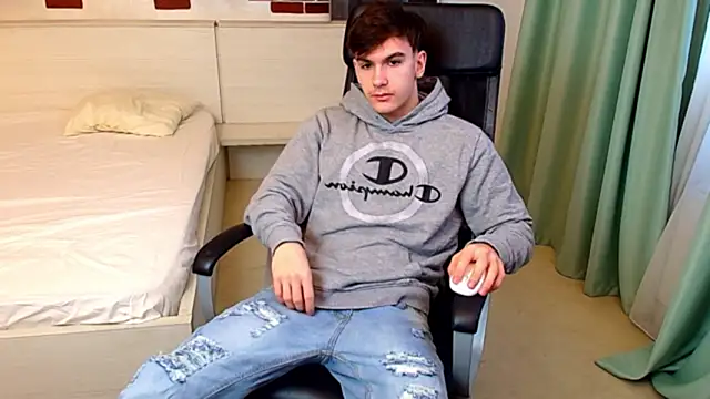 Snapshot of BradyFlint chatting on 3, 3, 2026 BradyFlint online show from 3, 3, 2026