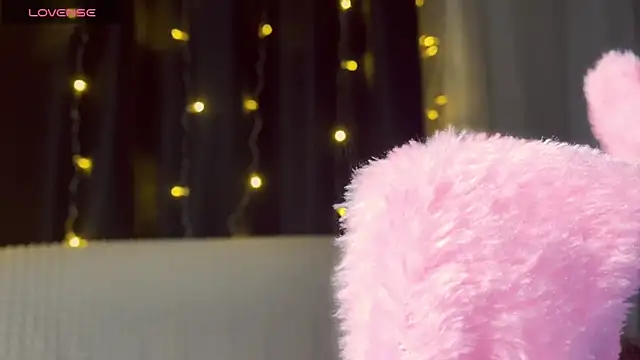 Snapshot of Veksal1a chatting on 27, 11, 2025 Veksal1a online show from 27, 11, 2025