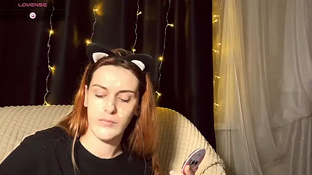 Snapshot of Veksal1a chatting on 28, 11, 2025 Veksal1a online show from 28, 11, 2025