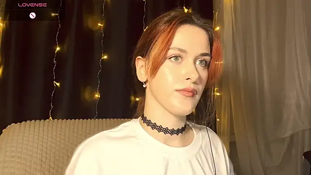 Snapshot of Veksal1a chatting on 3, 12, 2025 Veksal1a online show from 3, 12, 2025