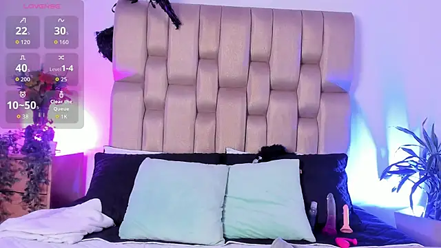 Zoebecker online show from 20, 10, 2025