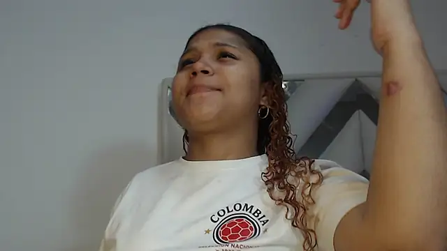 Snapshot of miel_alisha chatting on 3, 7, 2026 miel alisha online show from 3, 7, 2026