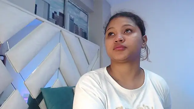 Snapshot of miel_alisha chatting on 21, 7, 2026 miel alisha online show from 21, 7, 2026