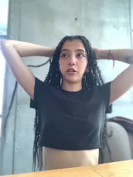 Snapshot of MiaaCute- chatting on 3, 11, 2025 MiaaCute- online show from 3, 11, 2025