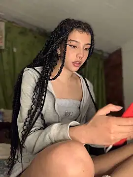 Snapshot of MiaaCute- chatting on 13, 11, 2025 MiaaCute- online show from 13, 11, 2025