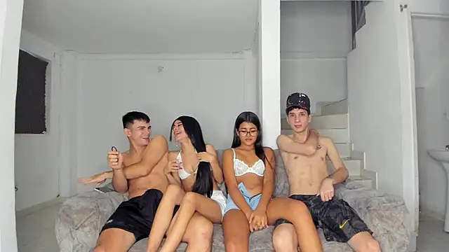 Snapshot of HottWett chatting on 16, 10, 2025 HottWett online show from 16, 10, 2025