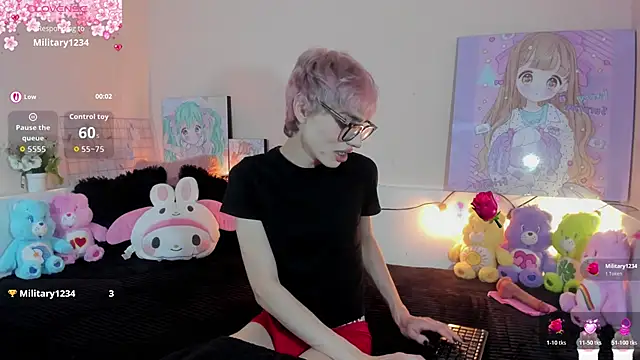 Strawberry Kitty  online show from 20, 12, 2025