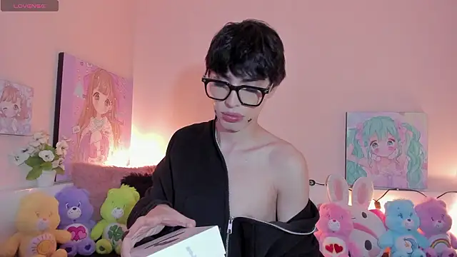 Strawberry Kitty  online show from 8, 3, 2026