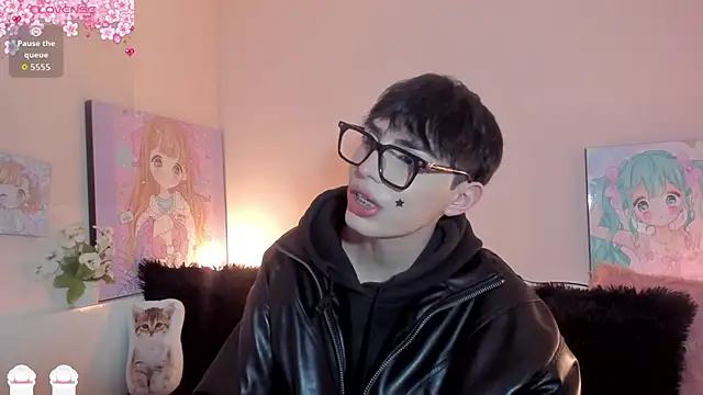 Strawberry Kitty  online show from 22, 3, 2026