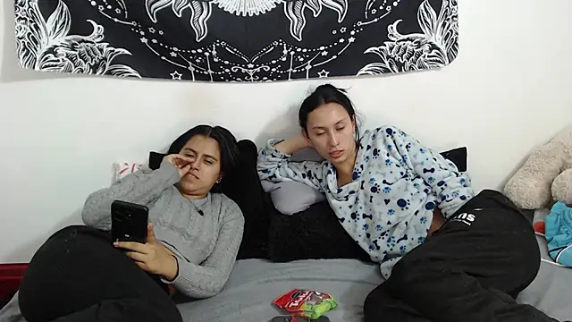 emily n abby online show from 25, 3, 2026