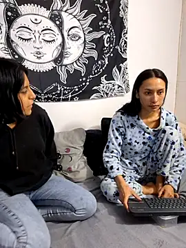 emily n abby online show from 27, 6, 2026