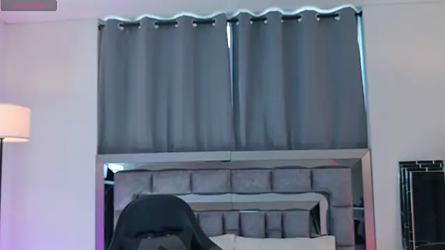 Queeny X online show from 17, 10, 2025