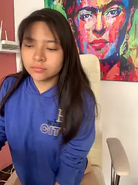 LeahParker Pink online show from 20, 10, 2025