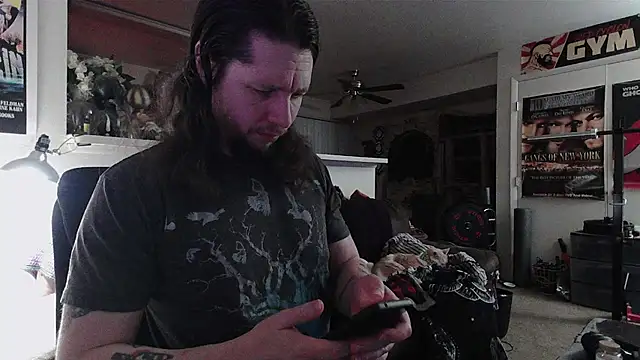 biggerisbetter12 online show from 18, 3, 2026