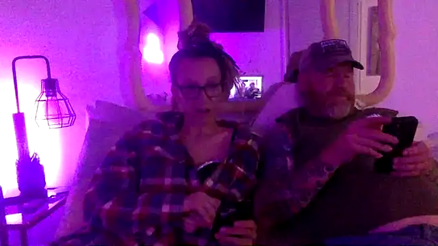 Snapshot of Reddreadfun chatting on 17, 10, 2025 Reddreadfun online show from 17, 10, 2025