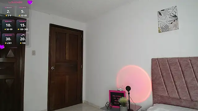 EmmaNova  online show from 30, 10, 2025