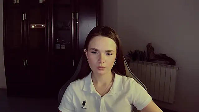 May Bloom online show from 14, 11, 2025